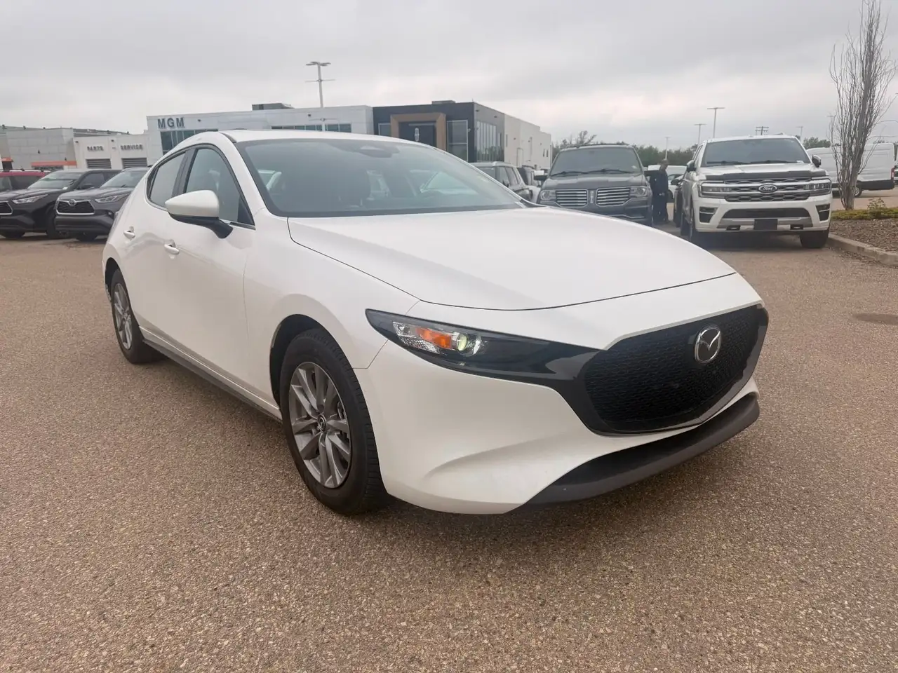 Mazda 3 снимка Mazda 3