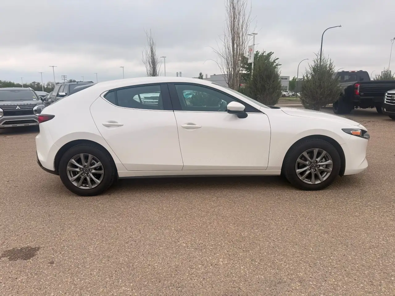 Mazda 3 снимка Mazda 3