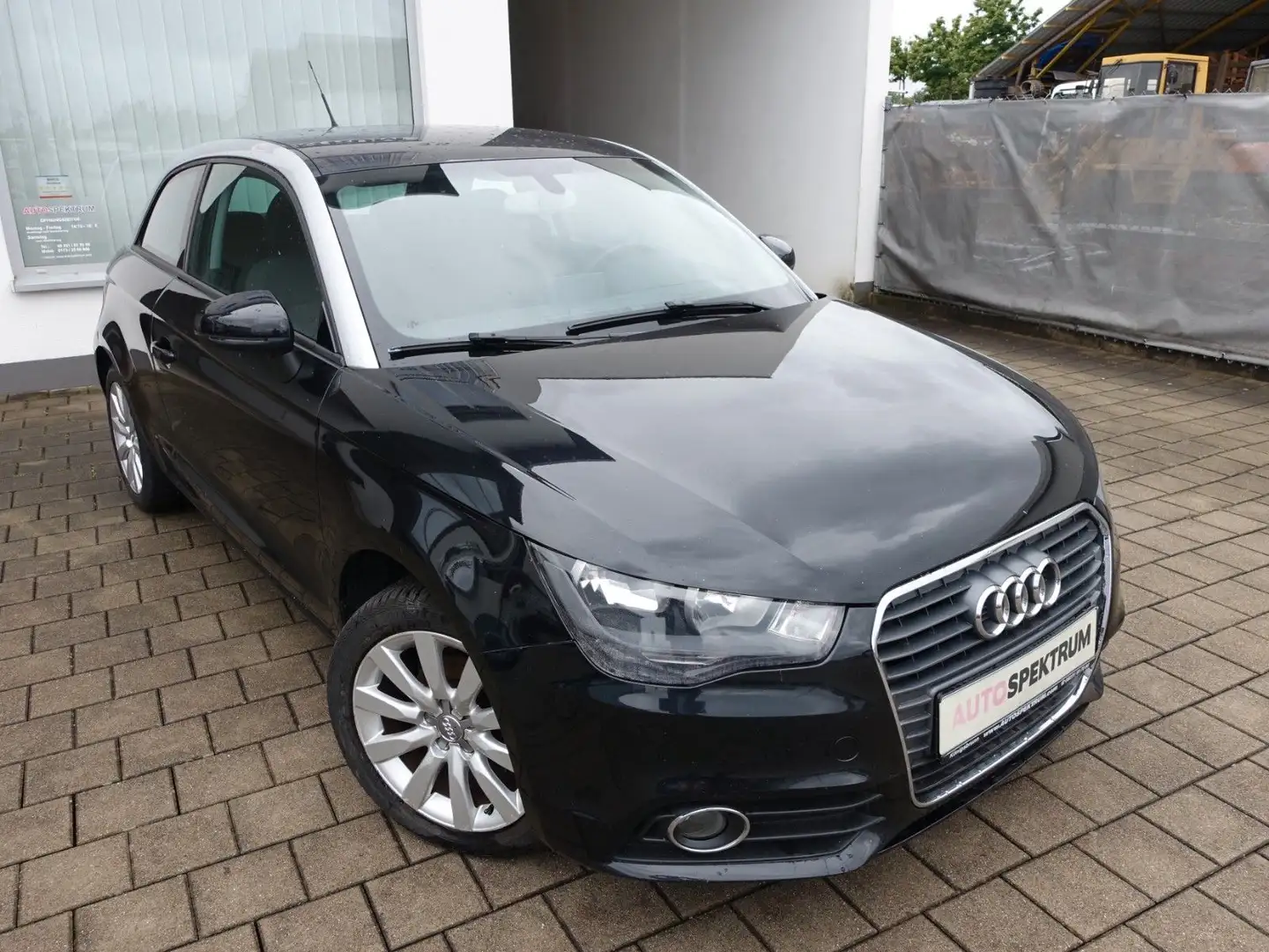Audi A1 Sportback ambition TÜV NEU! NAVI/PDC Noir - 2