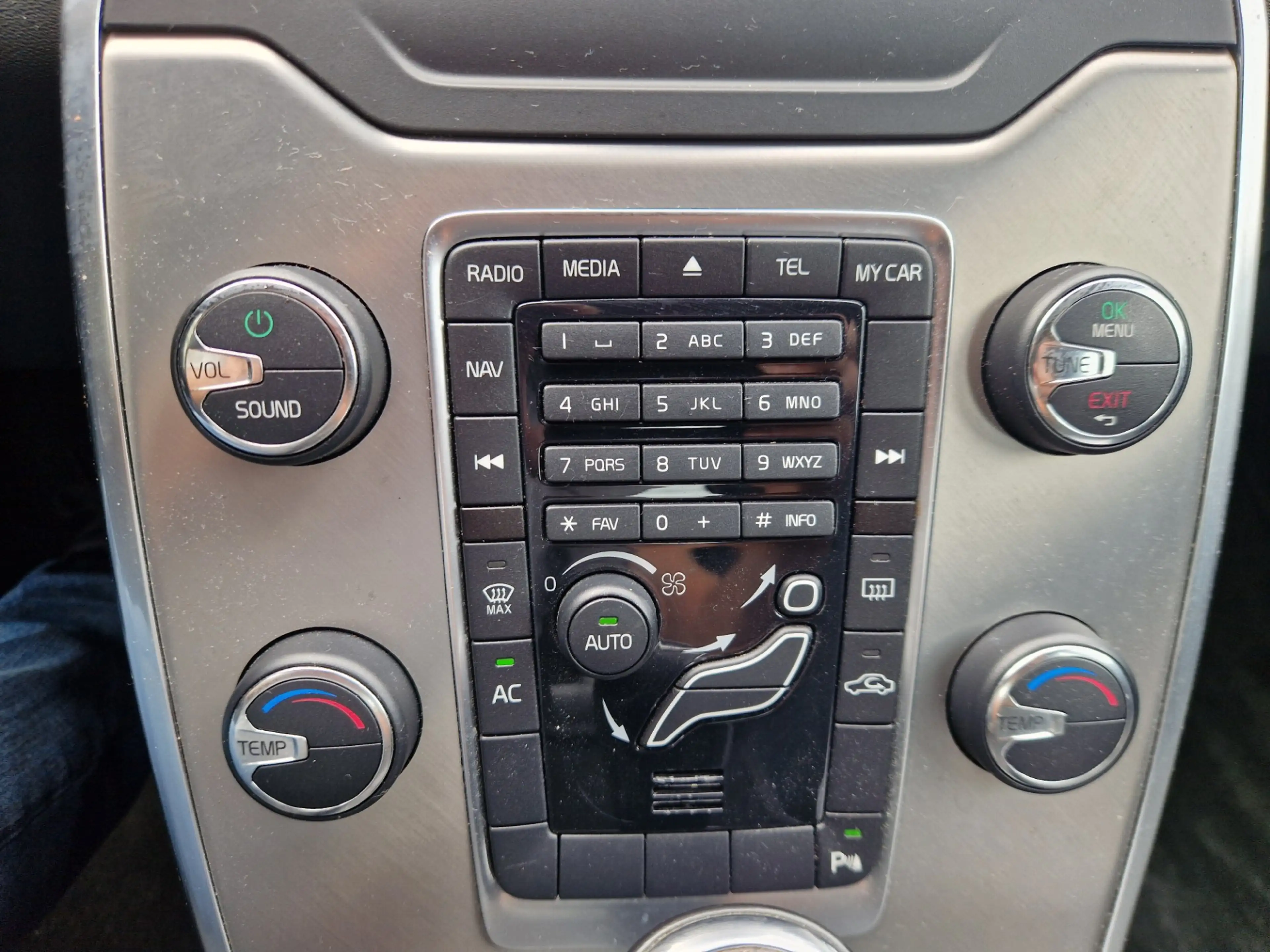 Volvo S80 1.6 T4 Automaat Kinetic Dealer onderhouden — photo 10