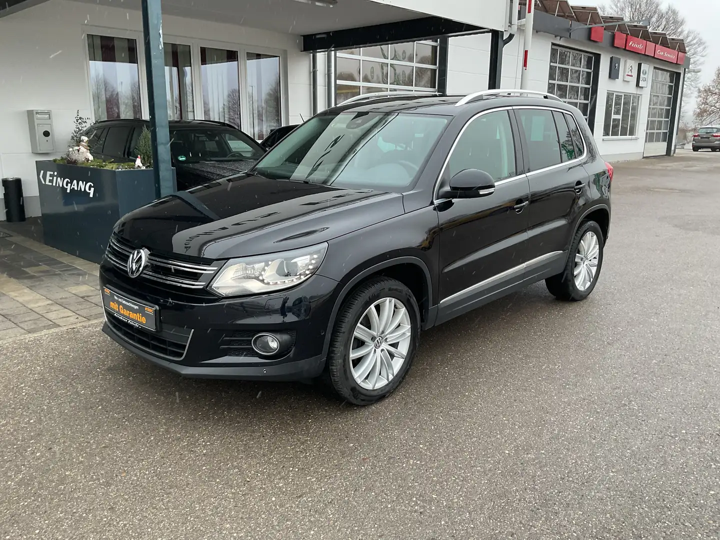 Volkswagen Tiguan Sport Panno Sommer u Winterreifen Schwarz - 1