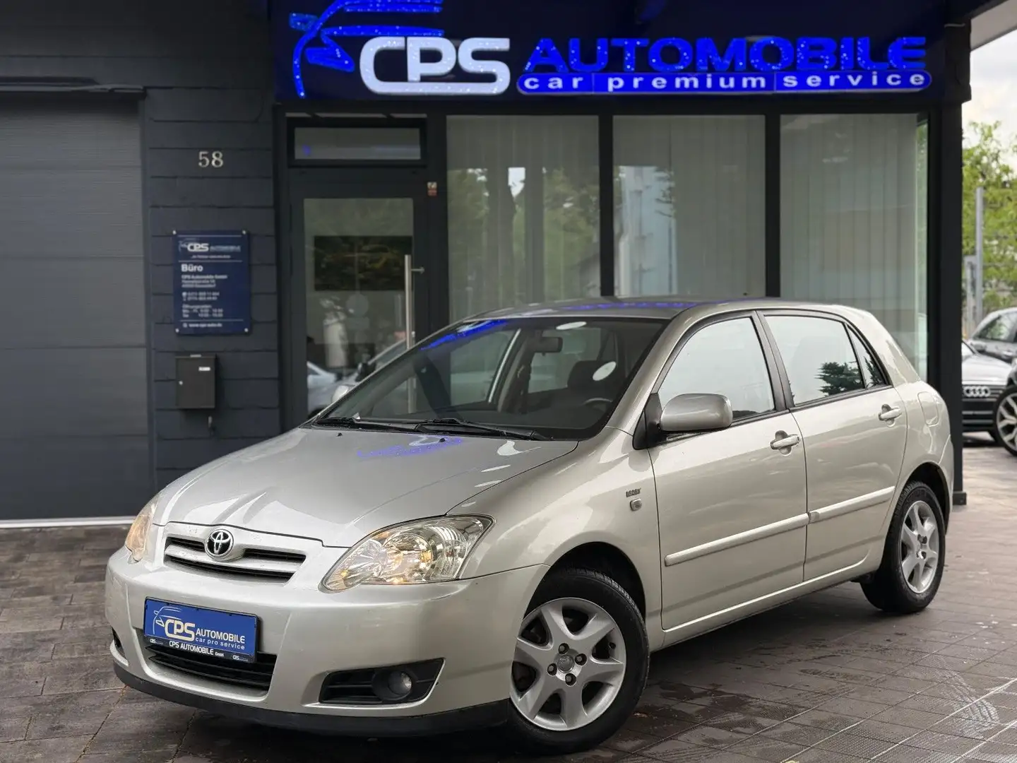 Toyota Corolla 1.4 D-4D Edition | TÜV Neu | Automatik Gold - 1
