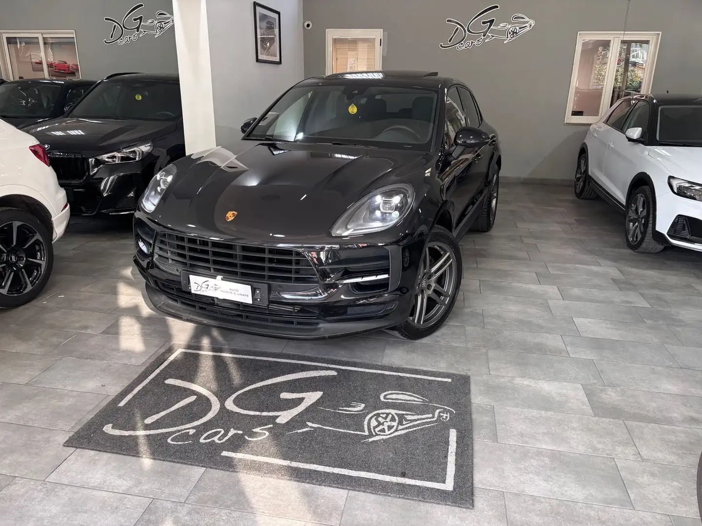 Porsche Macan 2.0 PDK NAVI-LED-TETTO Nero - 2