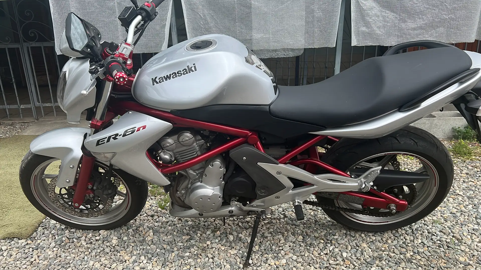 Kawasaki ER - 6 N Argento - 2