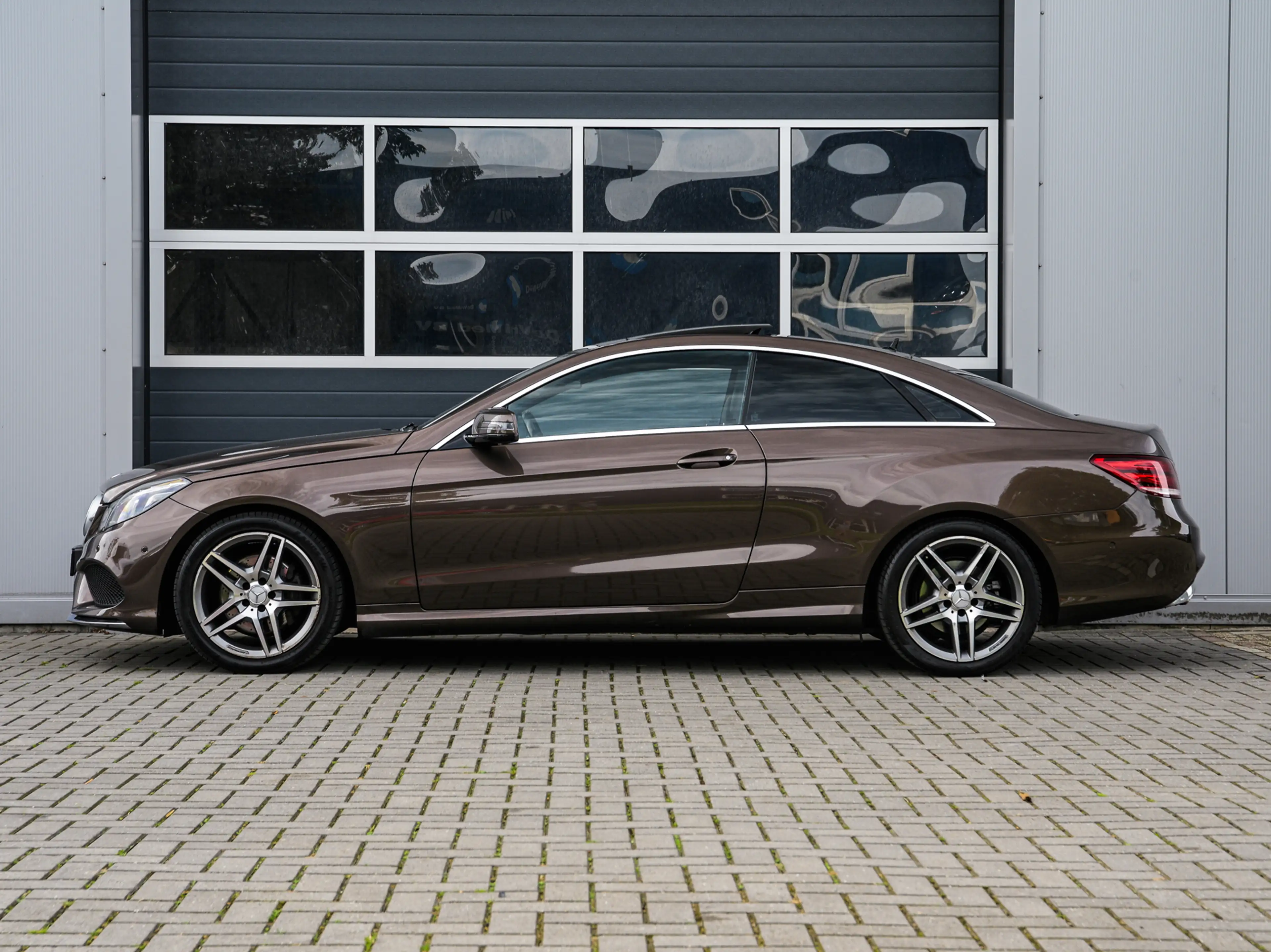 Mercedes-Benz E 200 Coupé CGI | AMG | Panoramadak | Leder | Full LED | — photo 4