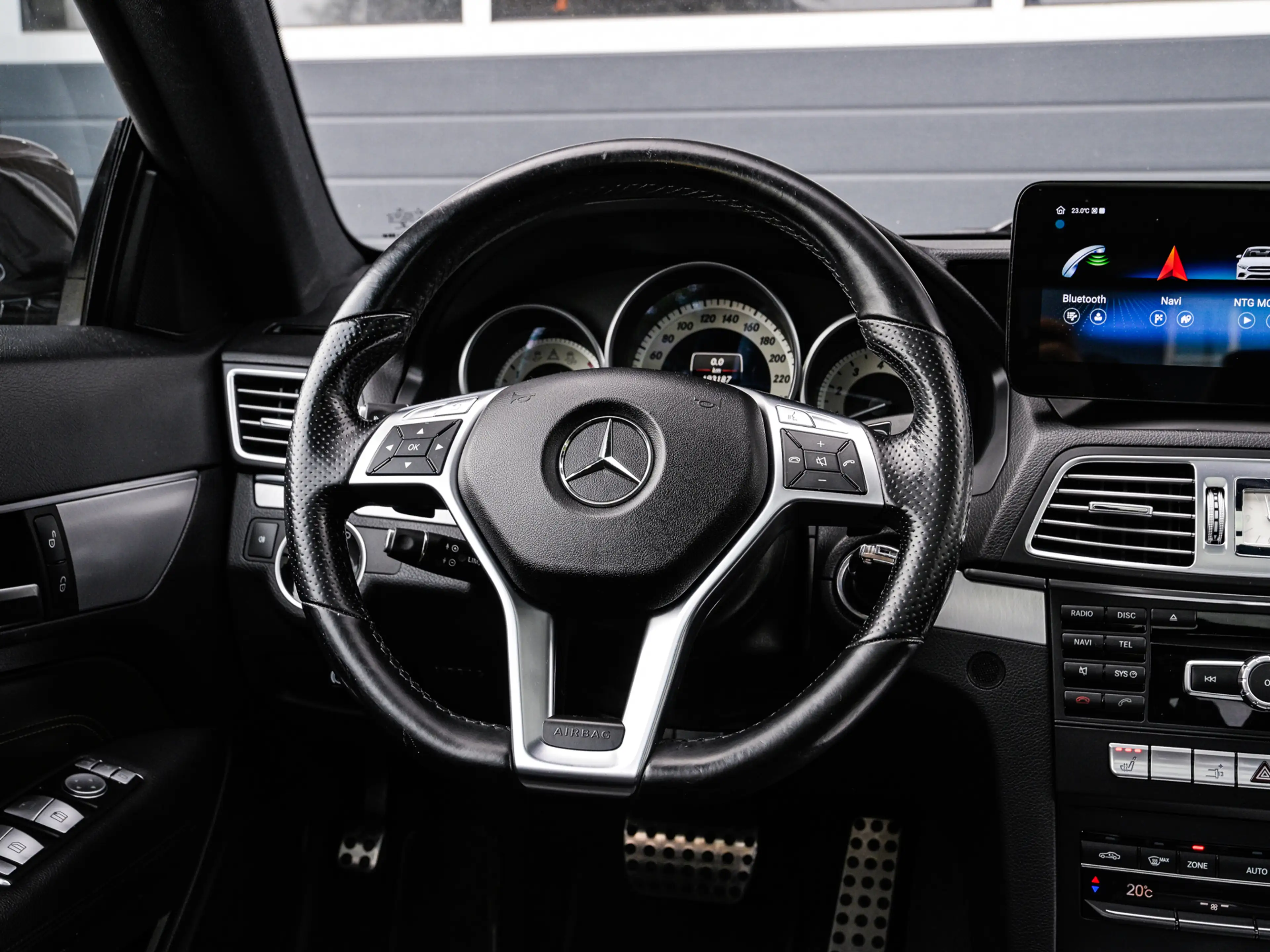 Mercedes-Benz E 200 Coupé CGI | AMG | Panoramadak | Leder | Full LED | — photo 28