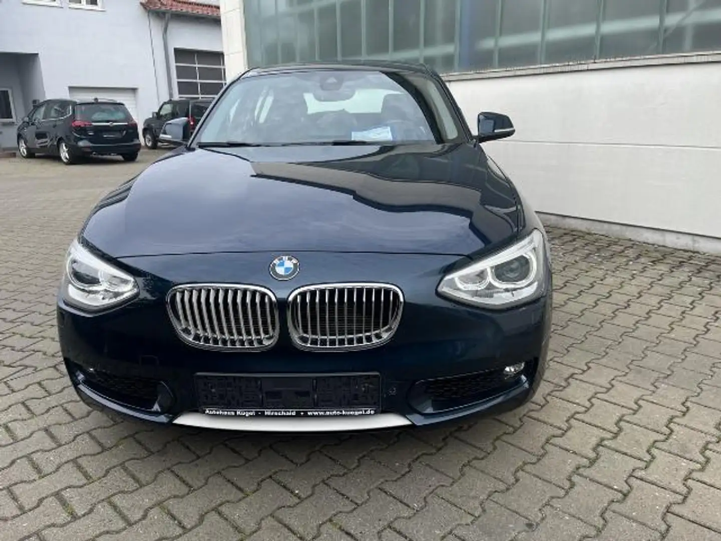 BMW 120 d xDrive Urban Line - Navi - Tempomat - PDC - 8-fa Blue - 2