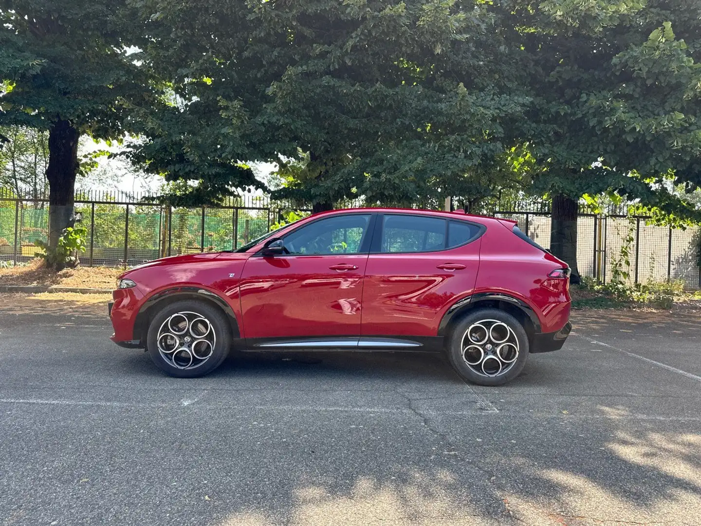 Alfa Romeo Tonale 1.5 160cv Hybrid TCT7 Ti Rosso - 2