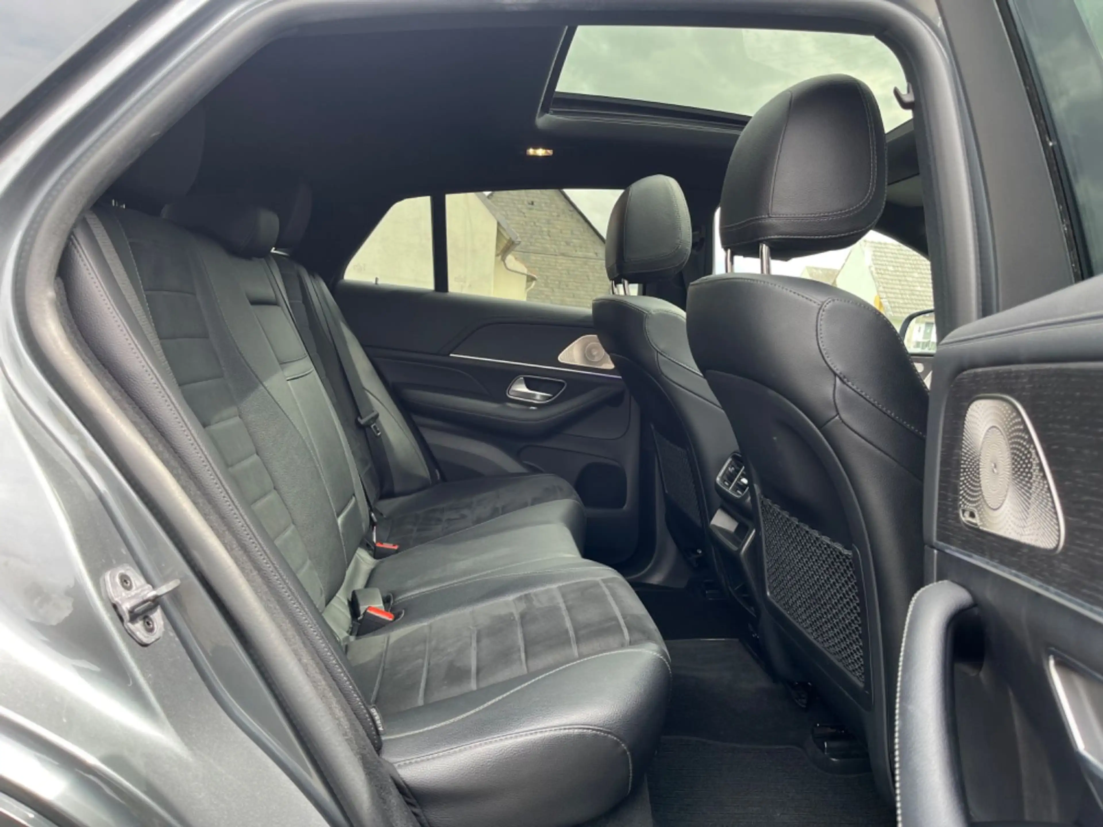 Mercedes-Benz GLE 400 Coupe AMG Night*Pano*AHK*Standheizu*VOLL — photo 11