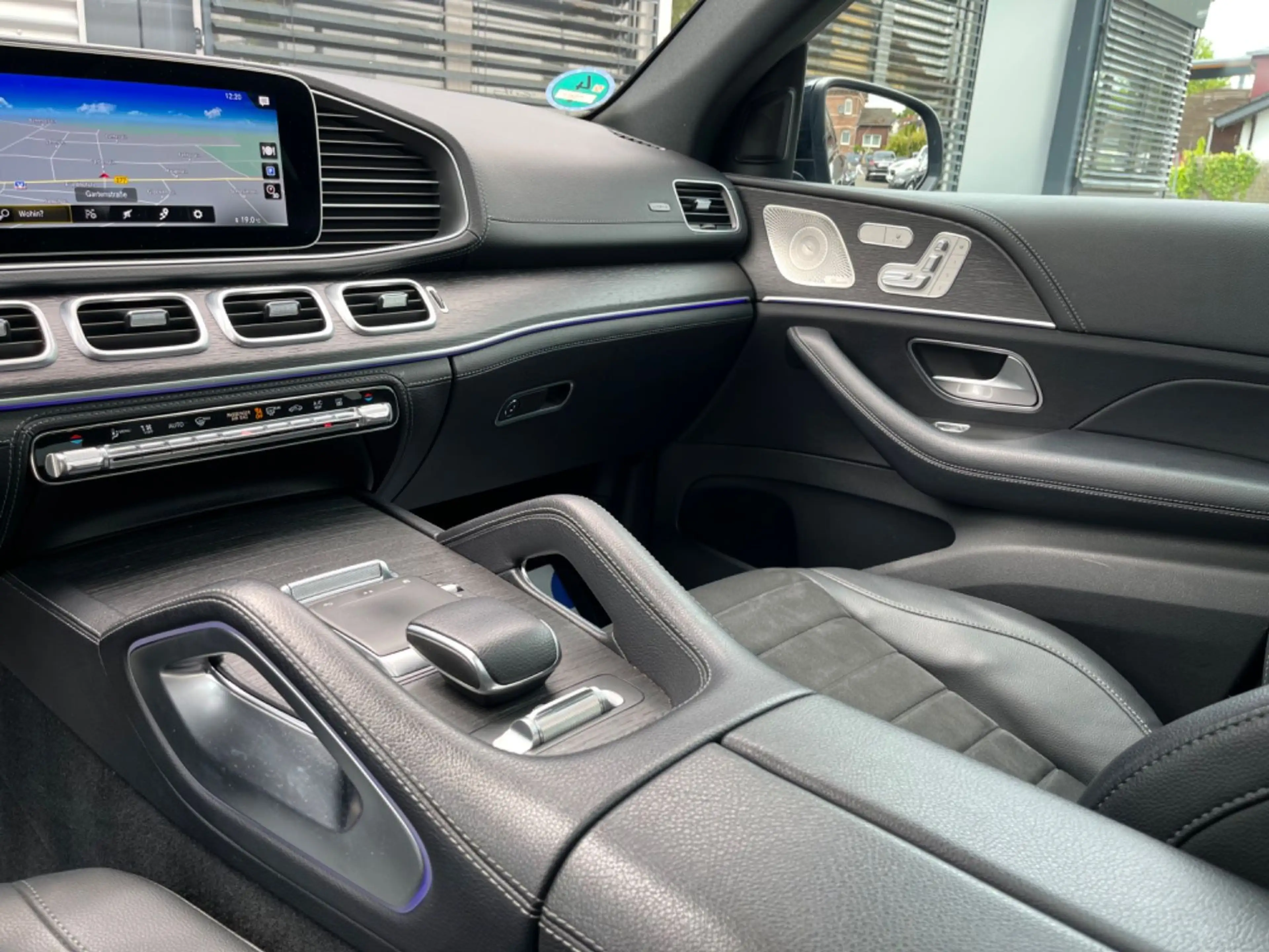 Mercedes-Benz GLE 400 Coupe AMG Night*Pano*AHK*Standheizu*VOLL — photo 13