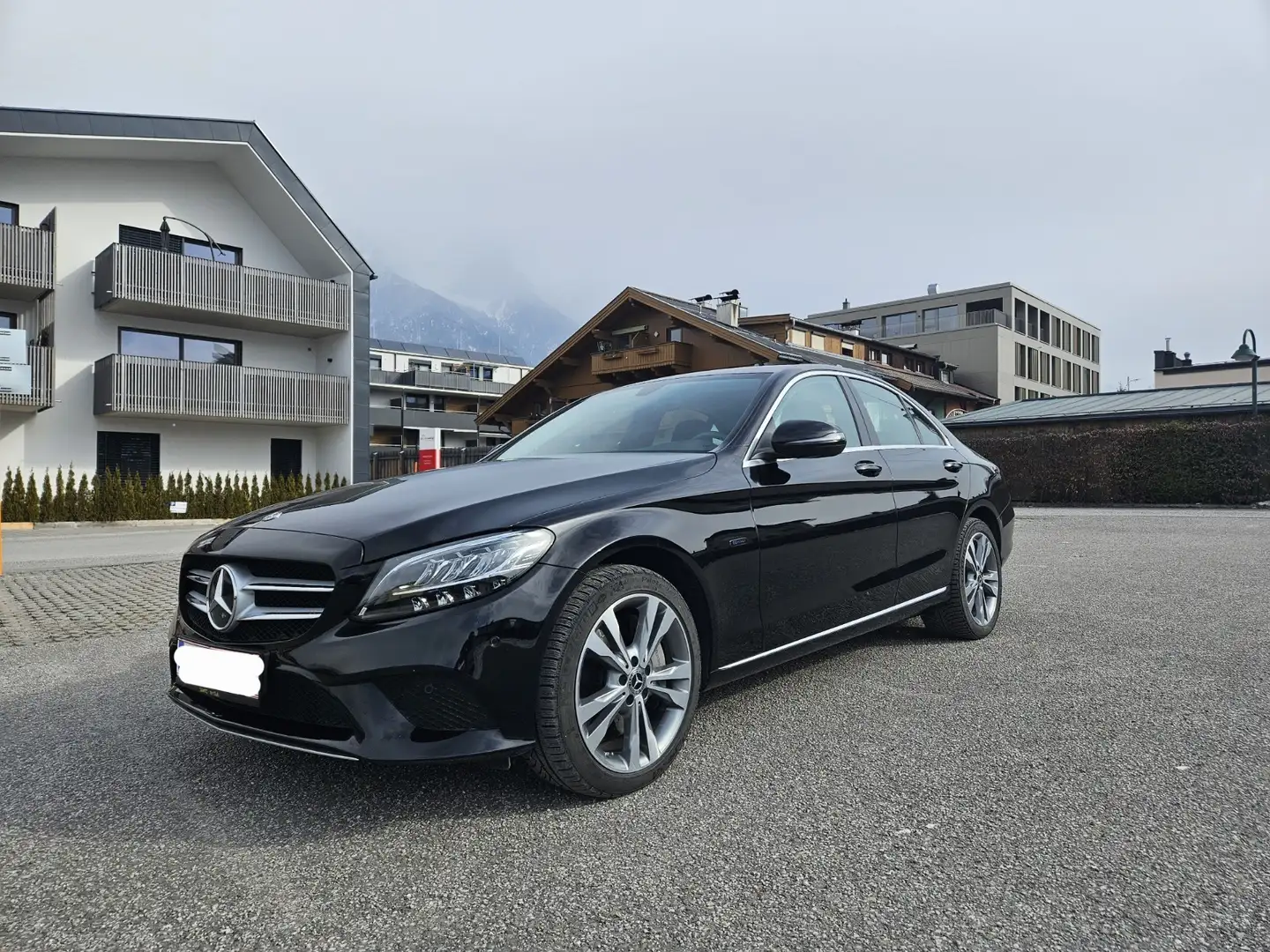 Mercedes-Benz C 300 4MATIC Avantgarde 300e Phev Schwarz - 1