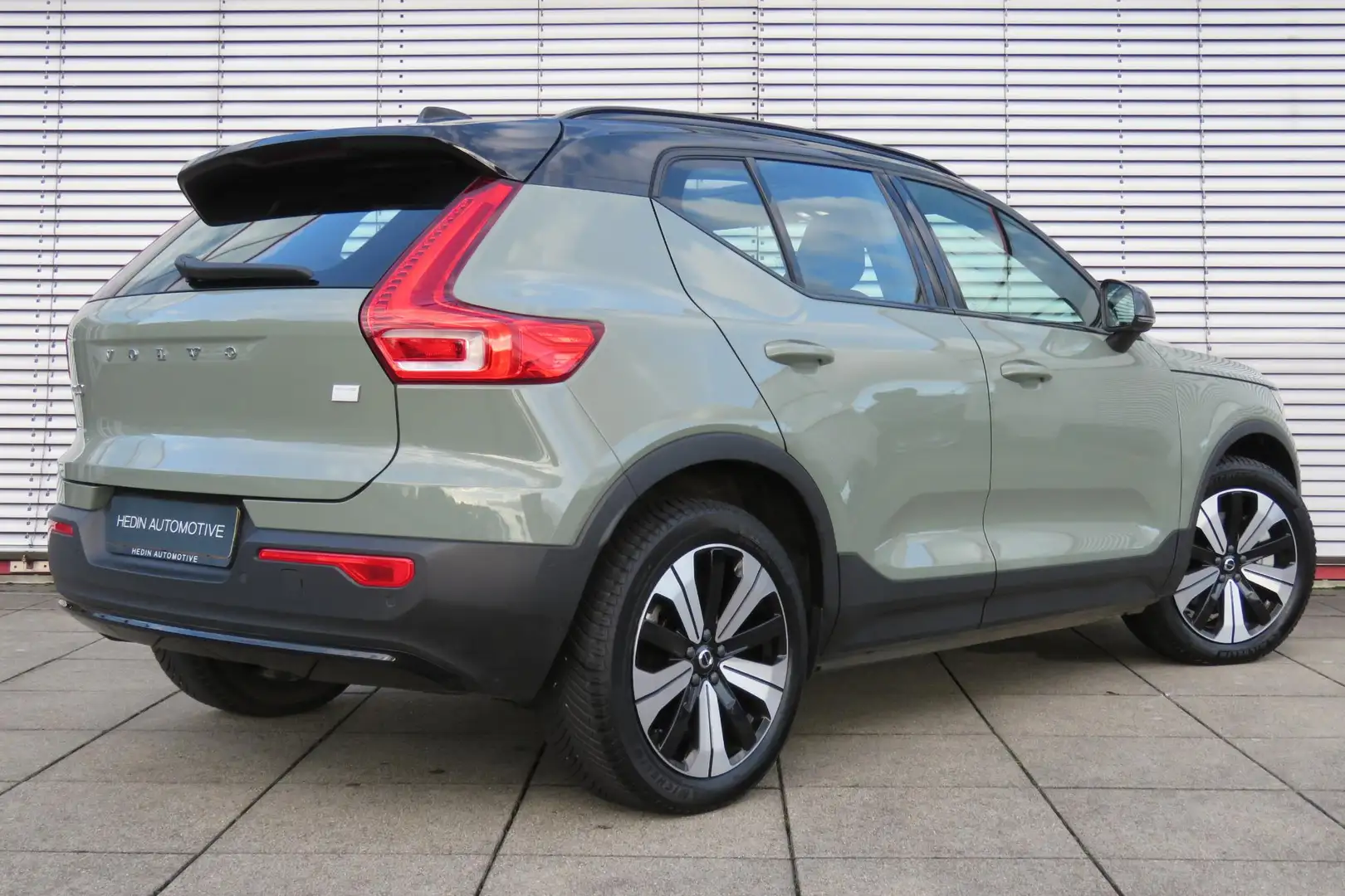 Volvo XC40 Recharge Ultimate 70 kWh | Wegklapbare trekhaak | Vert - 2