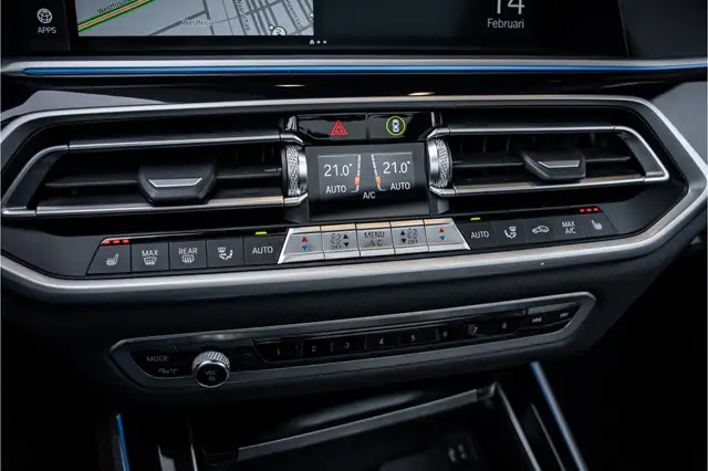 BMW X5 view 21