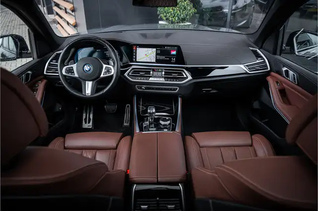 BMW X5 view 9