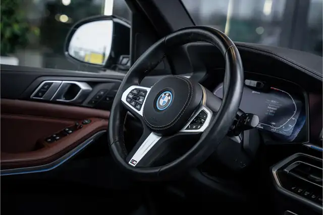 BMW X5 view 14