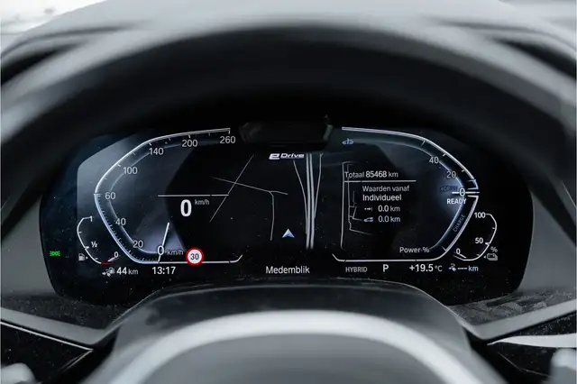 BMW X5 view 12