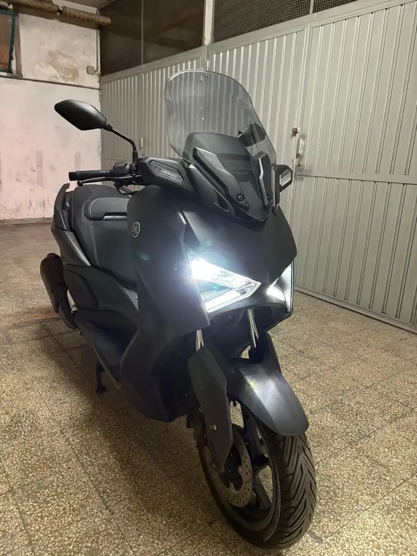 Yamaha X-Max 300 - 1