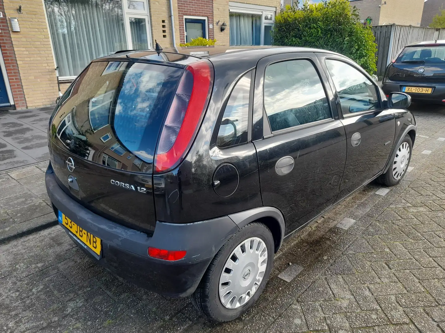 Opel Corsa 1.2-16V Comfort Zwart - 2