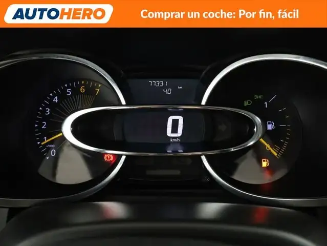 Renault Clio view 24