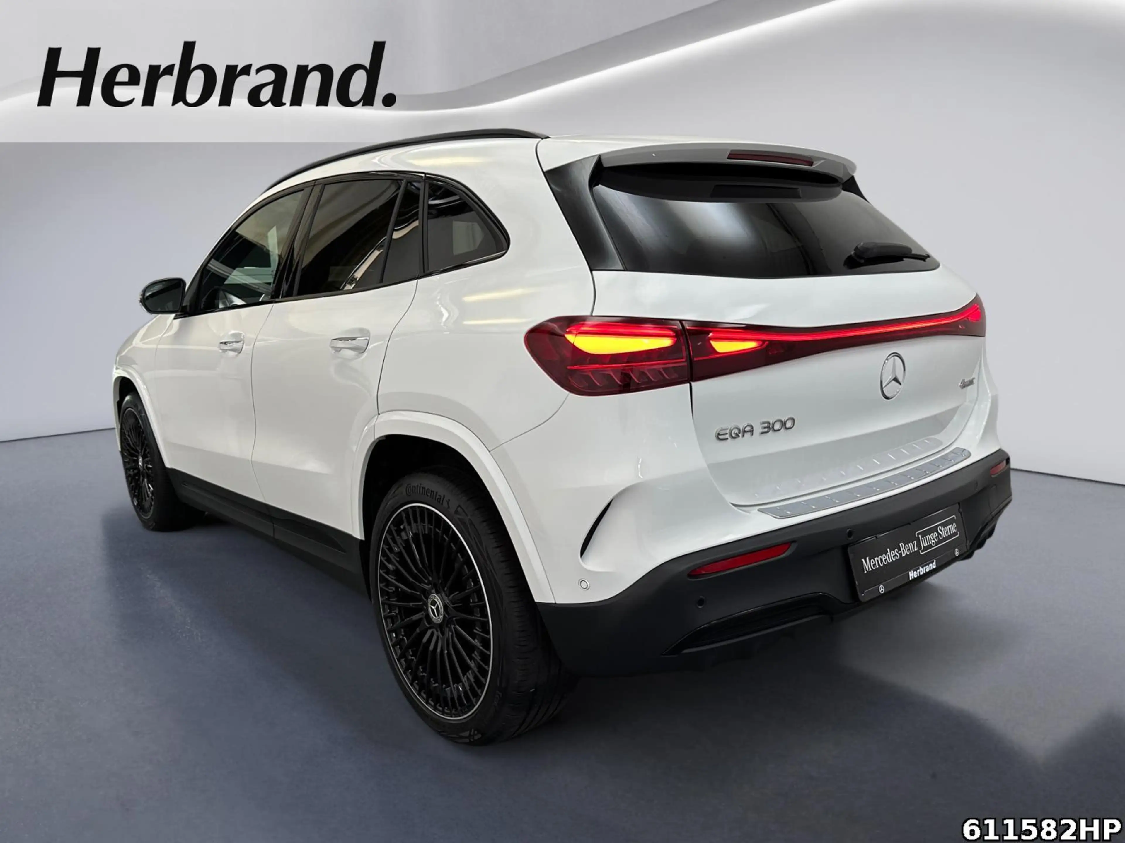 Mercedes-Benz EQA 300 4M AMG Night Keyless Carplay Totw. 20" — photo 4