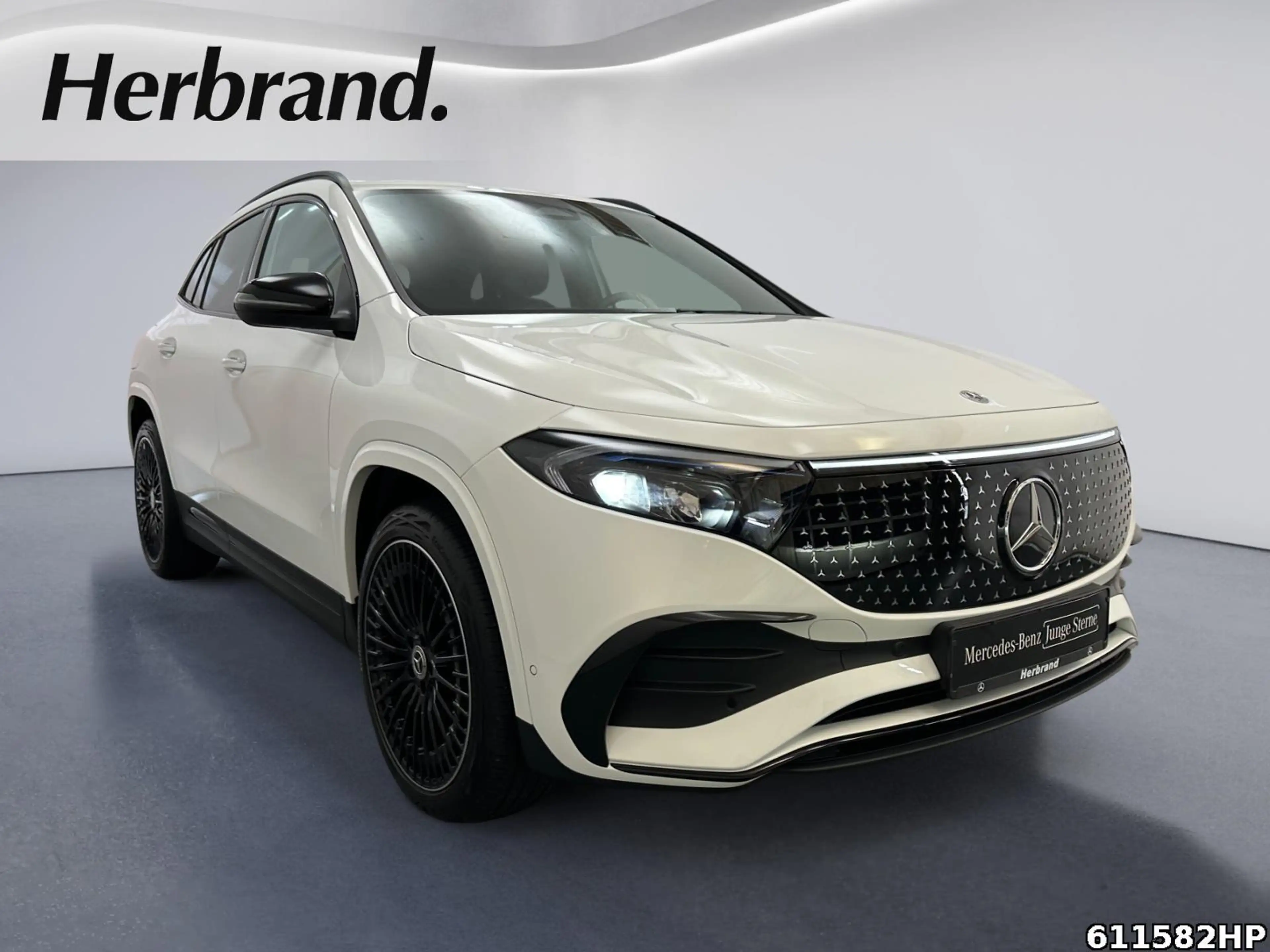 Mercedes-Benz EQA 300 4M AMG Night Keyless Carplay Totw. 20" — photo 2