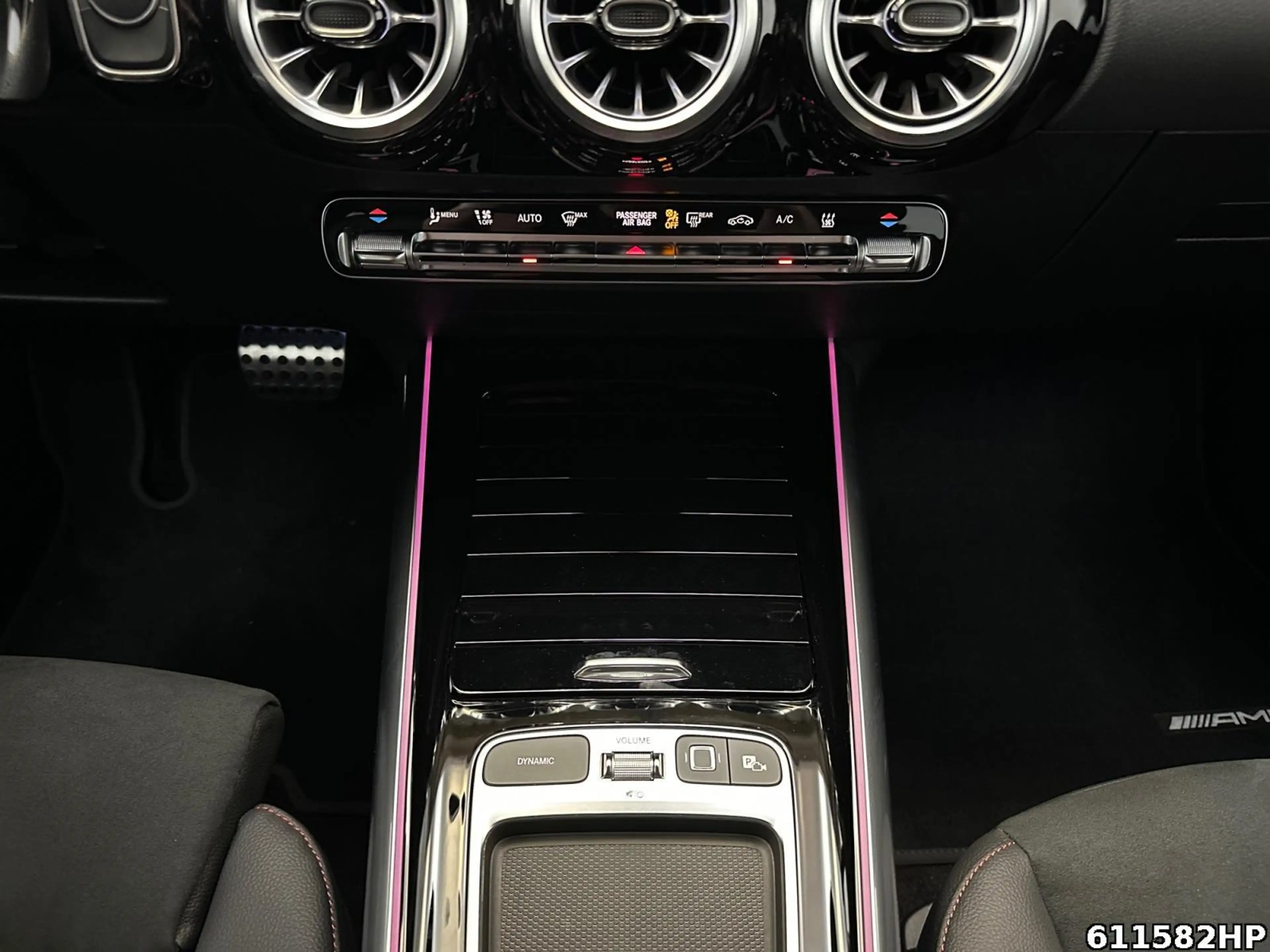 Mercedes-Benz EQA 300 4M AMG Night Keyless Carplay Totw. 20" — photo 11