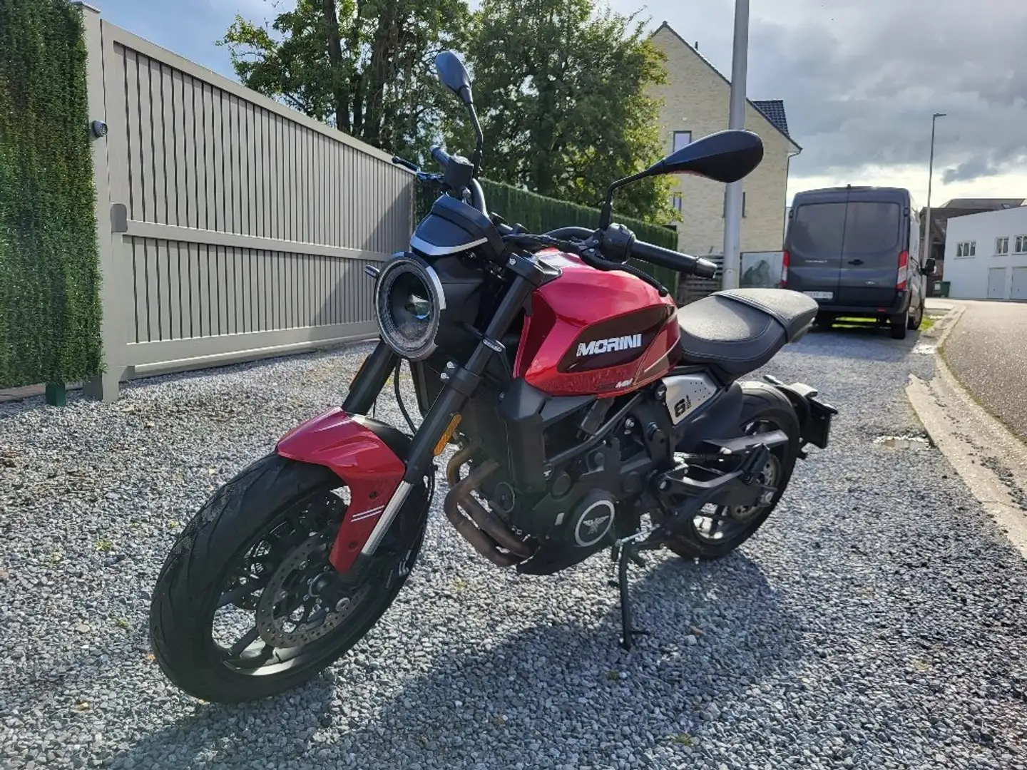 Moto Morini Seiemmezzo STR 650 Red - 1