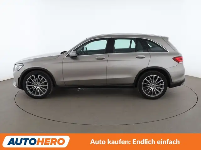 Mercedes-Benz GLC view 3