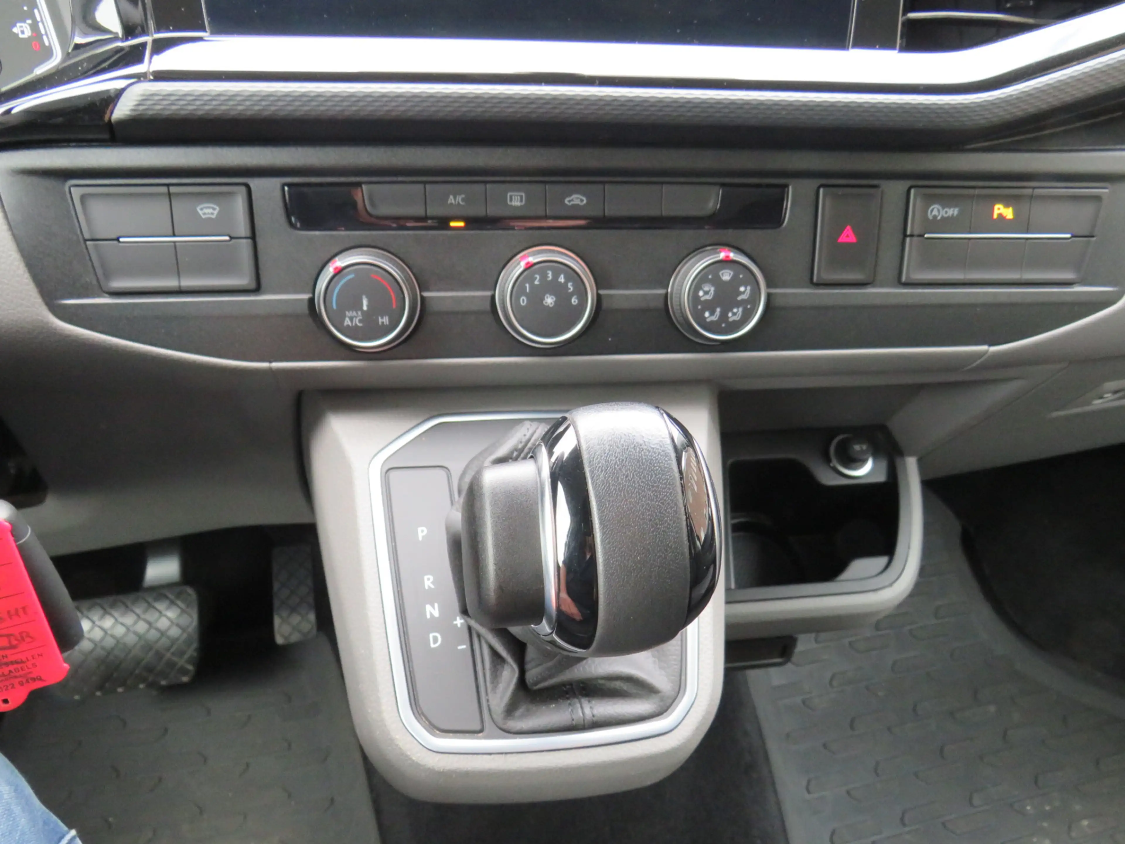 Volkswagen Transporter 2.0 TDI 150Pk DSG L2H1 DC Bulli * Garantie 07-2028 — photo 10
