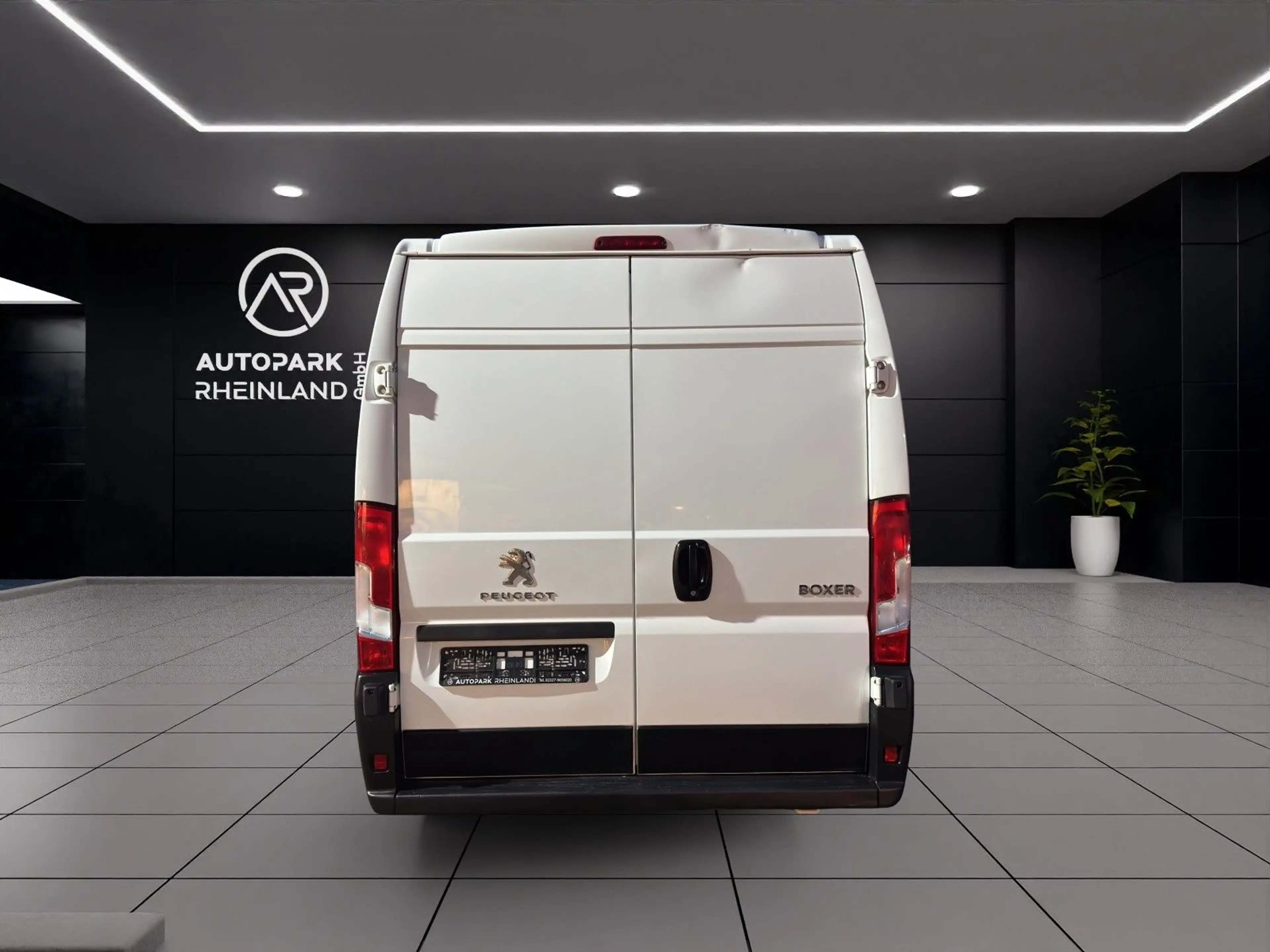 Peugeot Boxer Kasten Hochraum 330 L2H2 Pro BlueHDi 140 S — photo 7