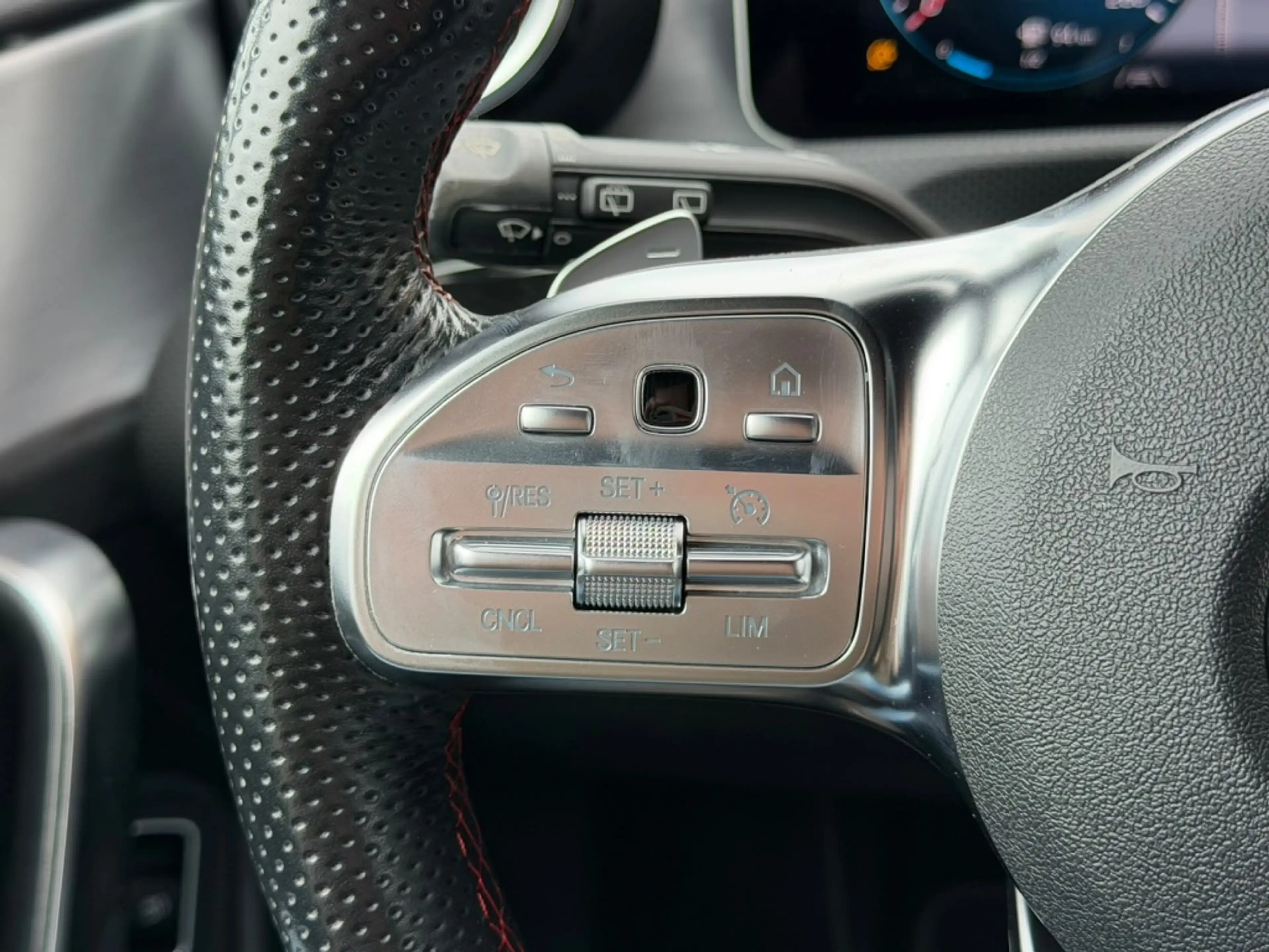 Mercedes-Benz CLA 220 Shooting Brake Business Solution AMG | LED | Wides — photo 19