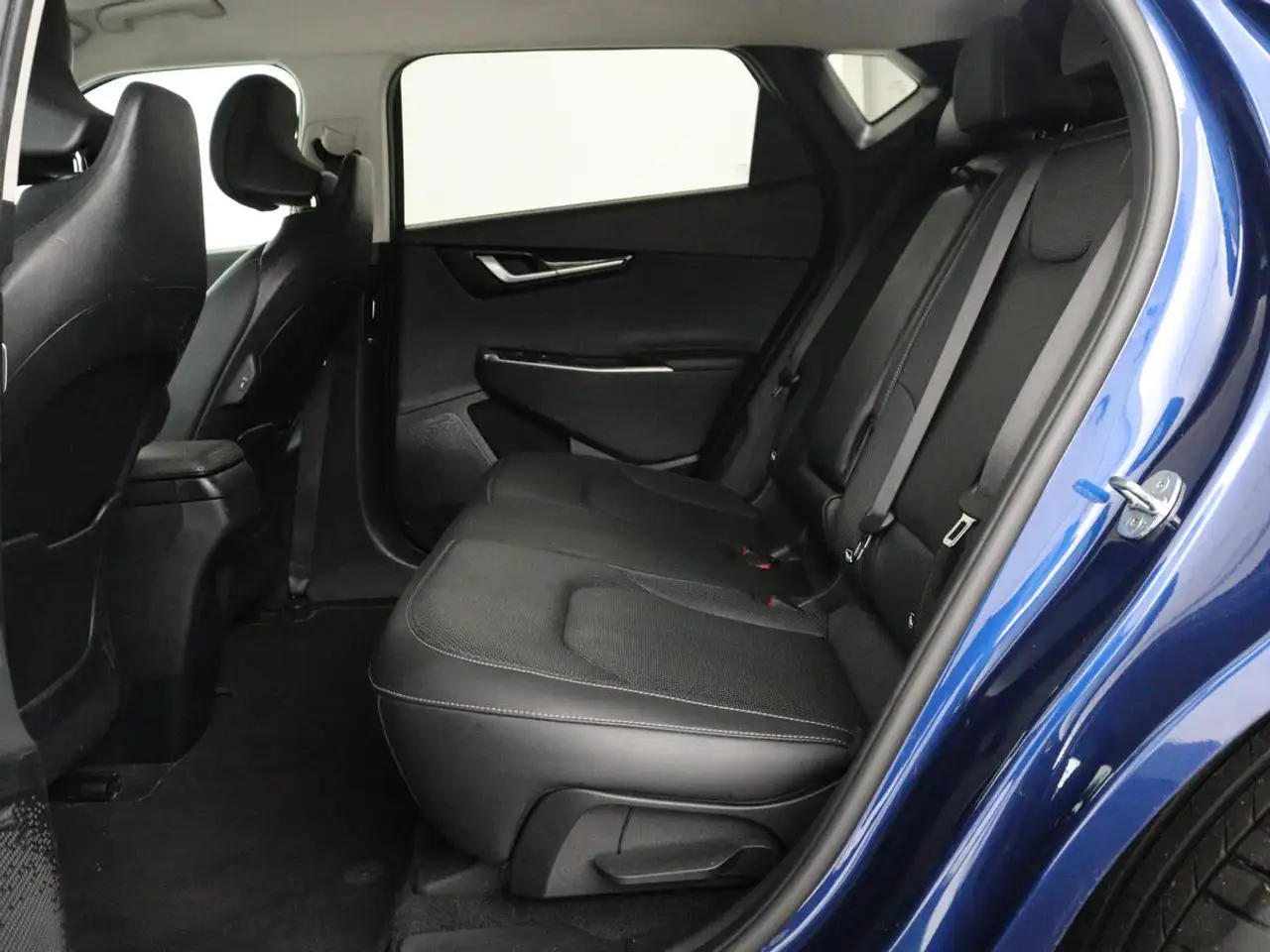 KIA EV6 77.4 KWH 228CH - CAMÉRA DE RECUL - SIÈGES VENTILÉS - VIRTUAL DISPLAY - SOH 95%