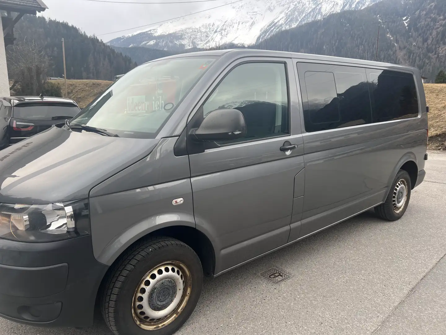 Volkswagen T5 Caravelle Caravelle LR Startline 2,0 BMT TDI 4motion Startline Grau - 2