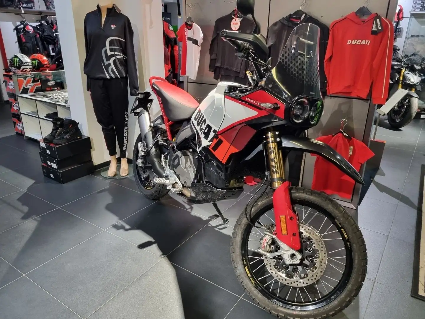 Ducati DesertX Rally Schwarz - 1