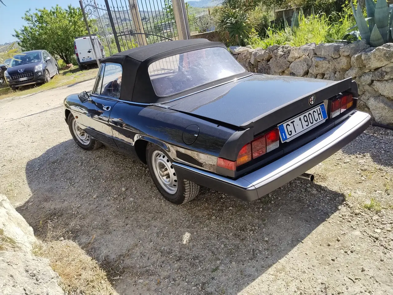 Alfa Romeo Spider 1.6, foto 1