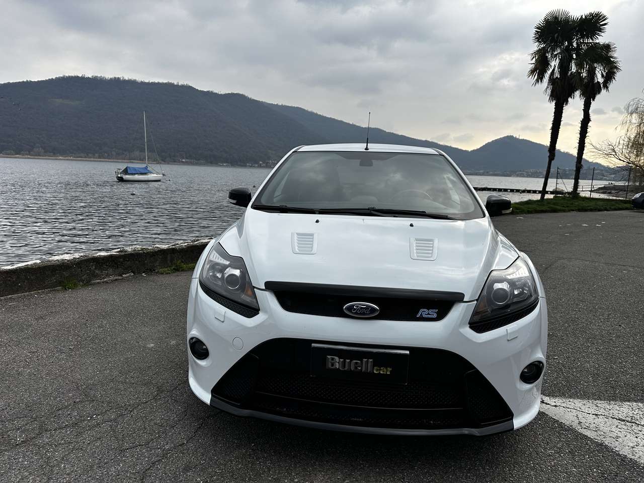 Ford Focus Focus 3p 2.5t RS White edition (rs) 305cv