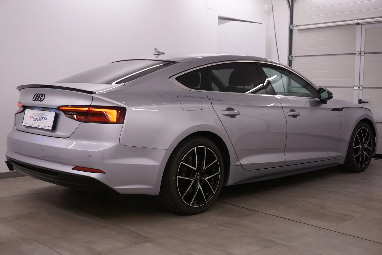 Audi A5 quattro sport // Anhängervorrichtung // Argent - 2