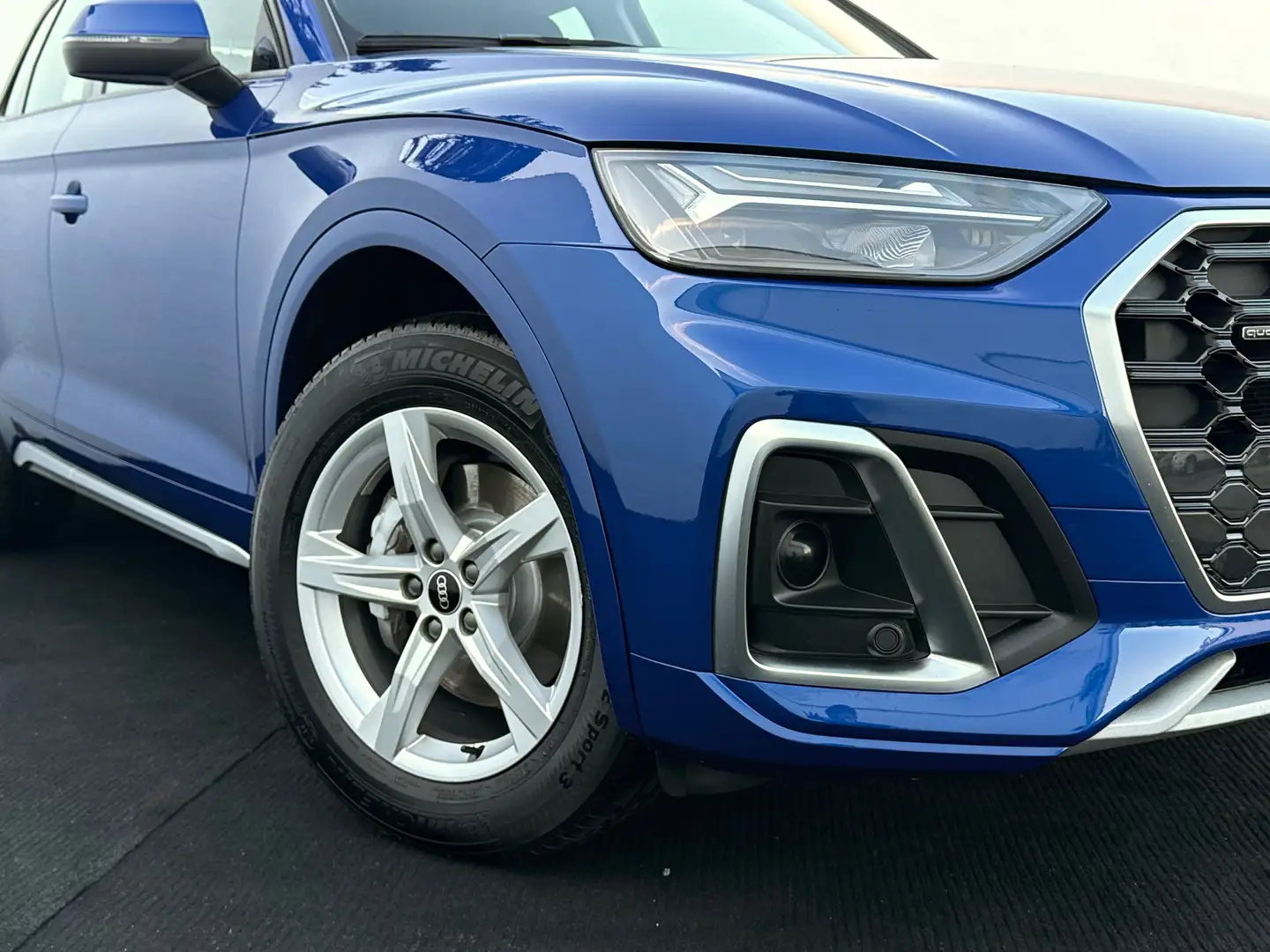 Audi Q5 40 TDI Quattro S line Aut. Blau - 2