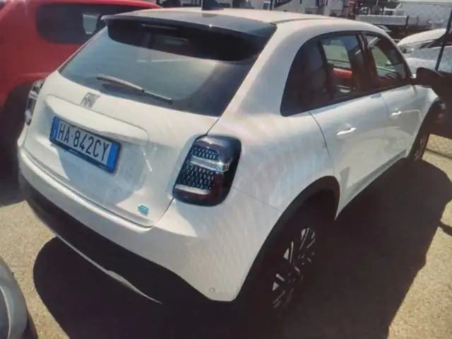 Fiat 600E view 5