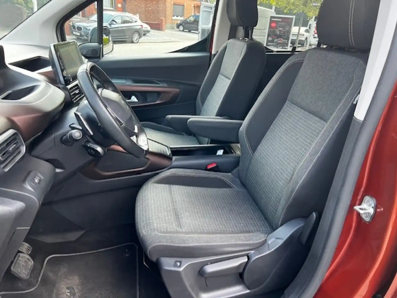 Peugeot Rifter 1.2 PureTech Long GT Automaat 7pl Camera 2022 16