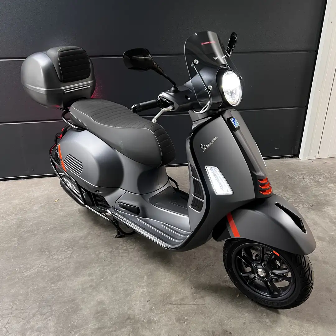 Vespa GTS Super Sport 125 FULL Option - Vespa Garantie - Topcase - Crashbars Grigio - 2