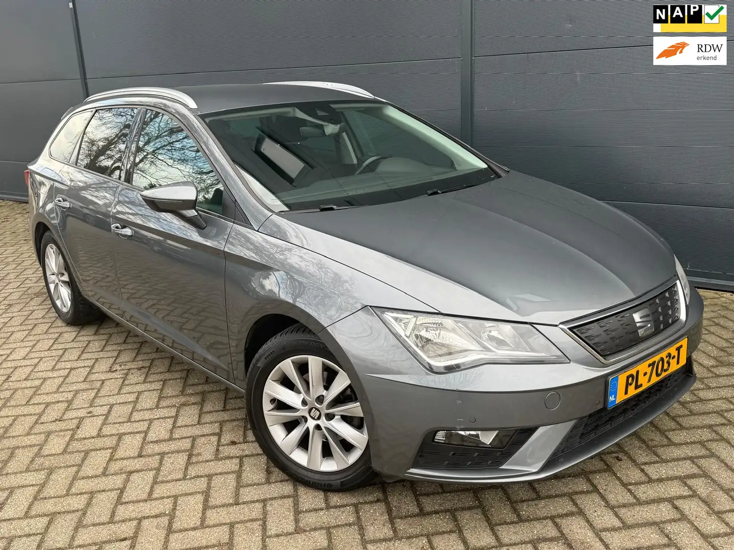 SEAT Leon ST/Automaat/Navi/carplay/psrkeer sensoren voor en Grau - 1