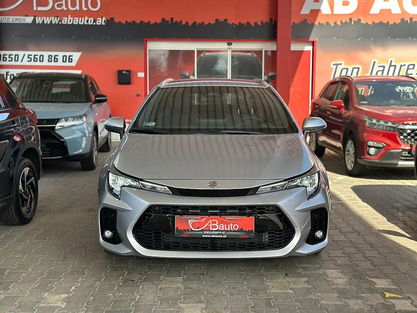 Suzuki Swace 1,8 HEV E-CVT Shine Plateado - 2