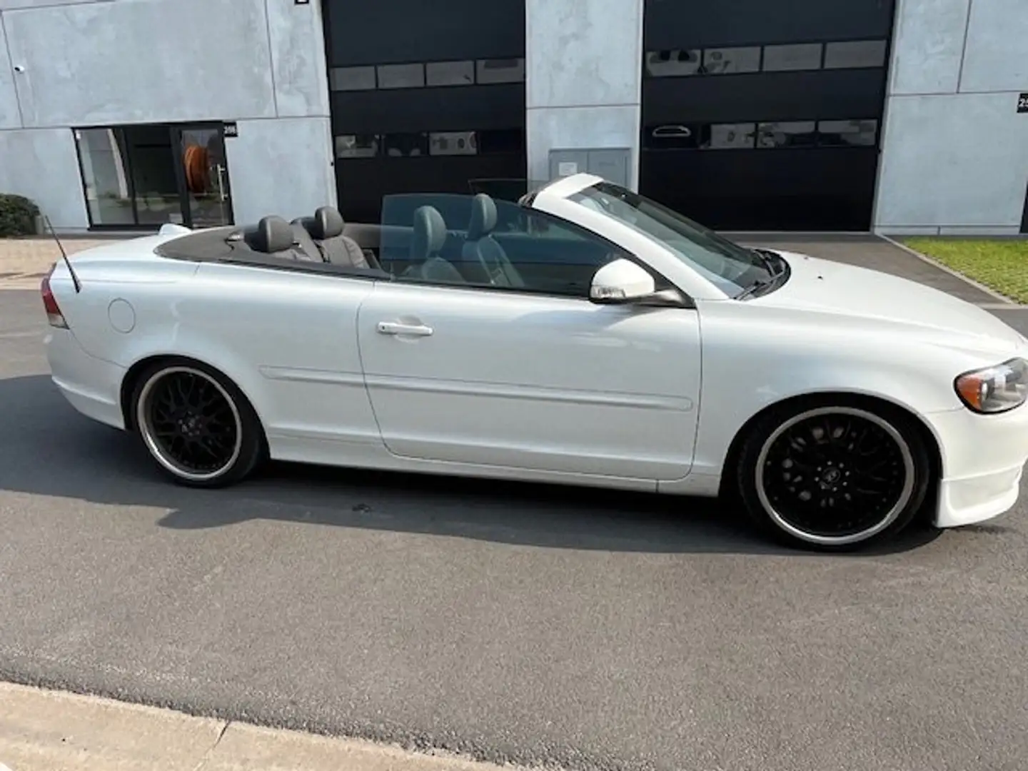 Volvo C70 C70 2.0DMomentum Blanco - 1