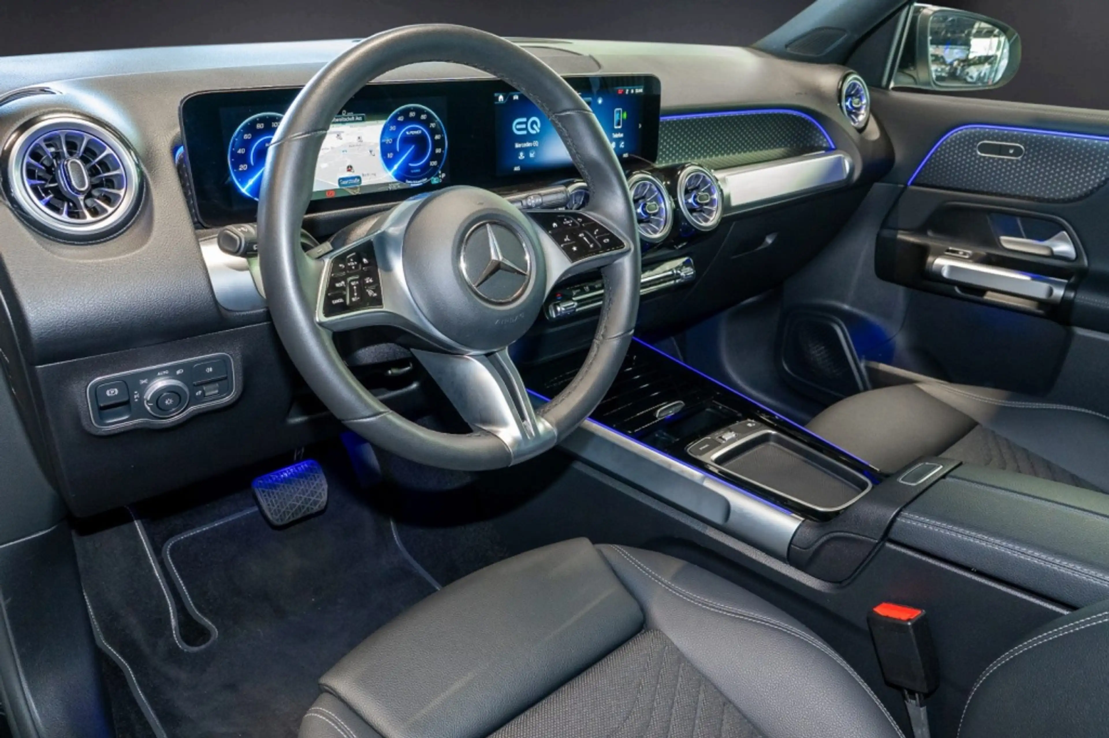 Mercedes-Benz EQB 300 4M *Progressive Pano LED Kam 360° Winter — photo 6