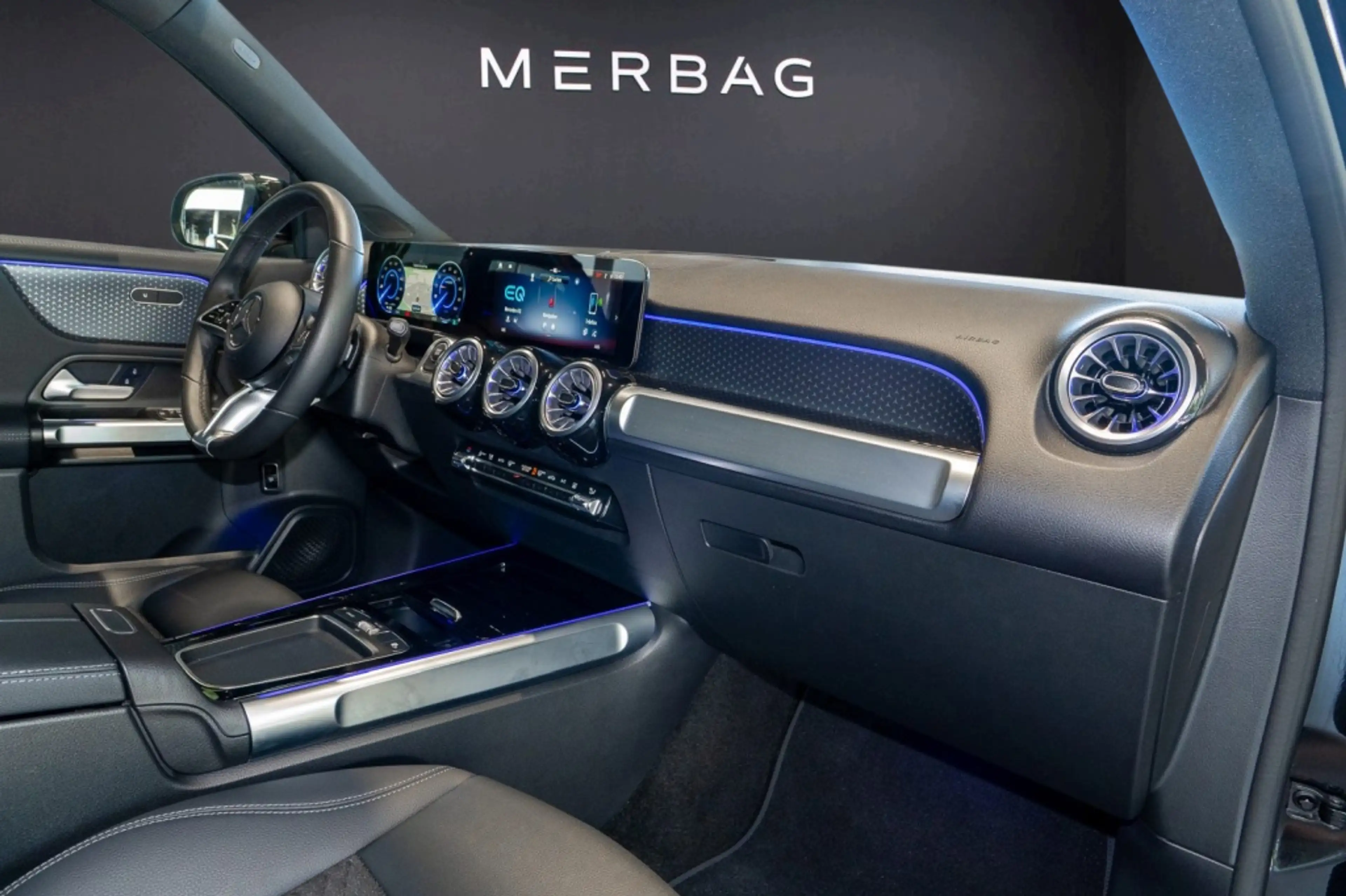 Mercedes-Benz EQB 300 4M *Progressive Pano LED Kam 360° Winter — photo 10