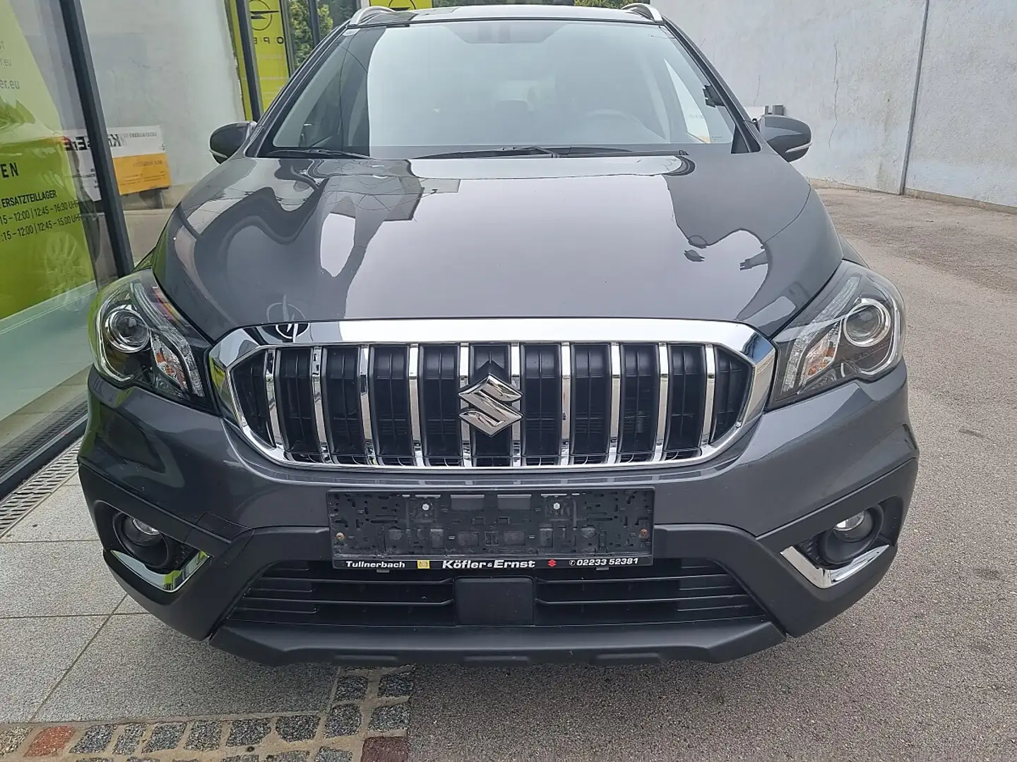 Suzuki SX4 S-Cross 1,4 DITC ALLGRIP shine Aut. Grau - 2