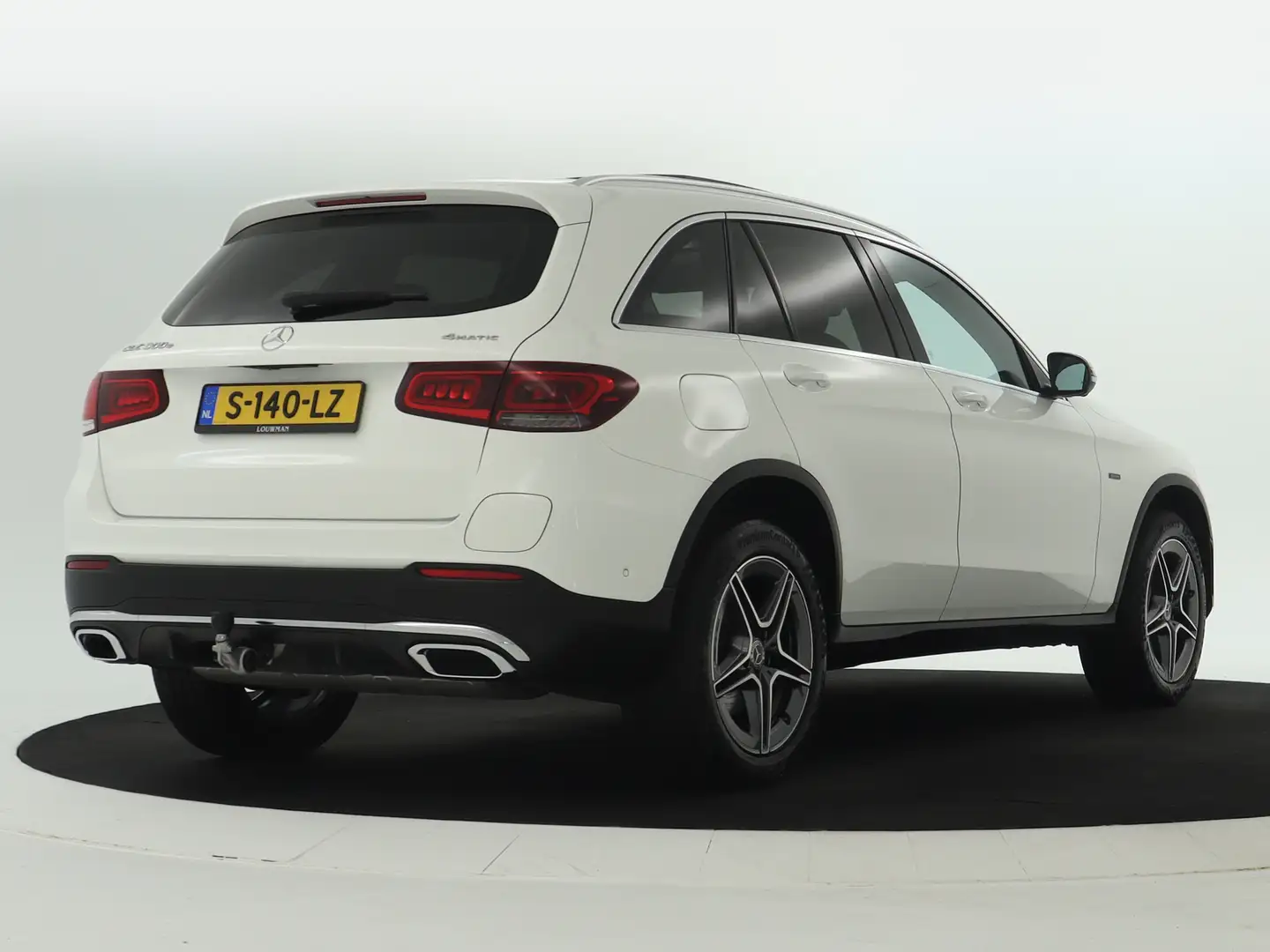 Mercedes-Benz GLC 300 e 4MATIC Premium Plus | Panoramadak | Trekhaak | N Wit - 2