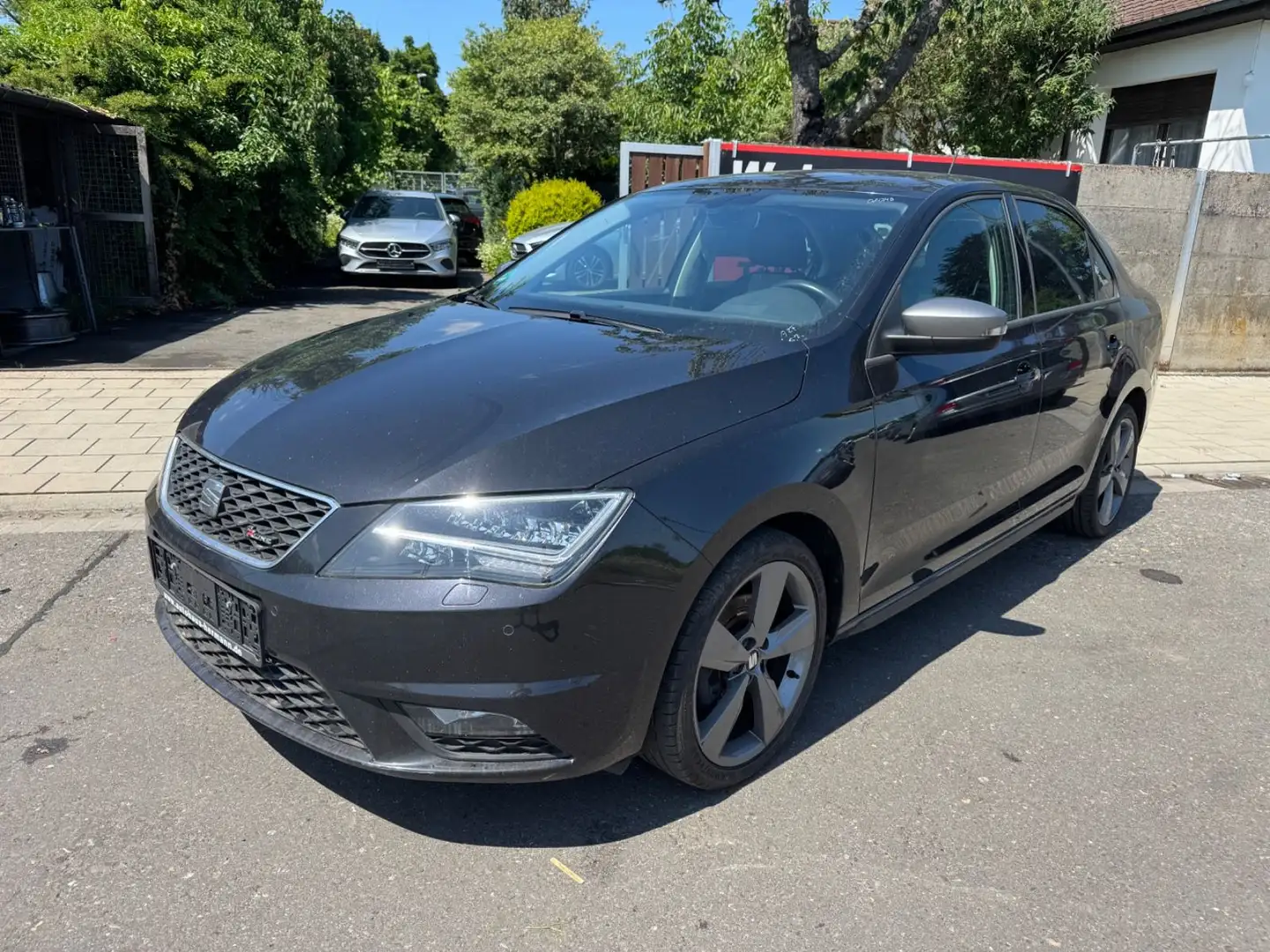 SEAT Toledo Style*STYLE*FR*LED Scheinwerfer*EURO6* Schwarz - 1