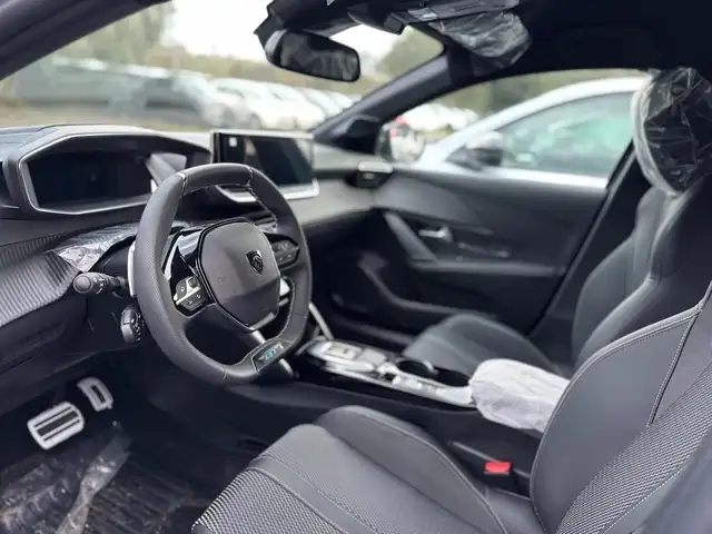Peugeot 208 view 3